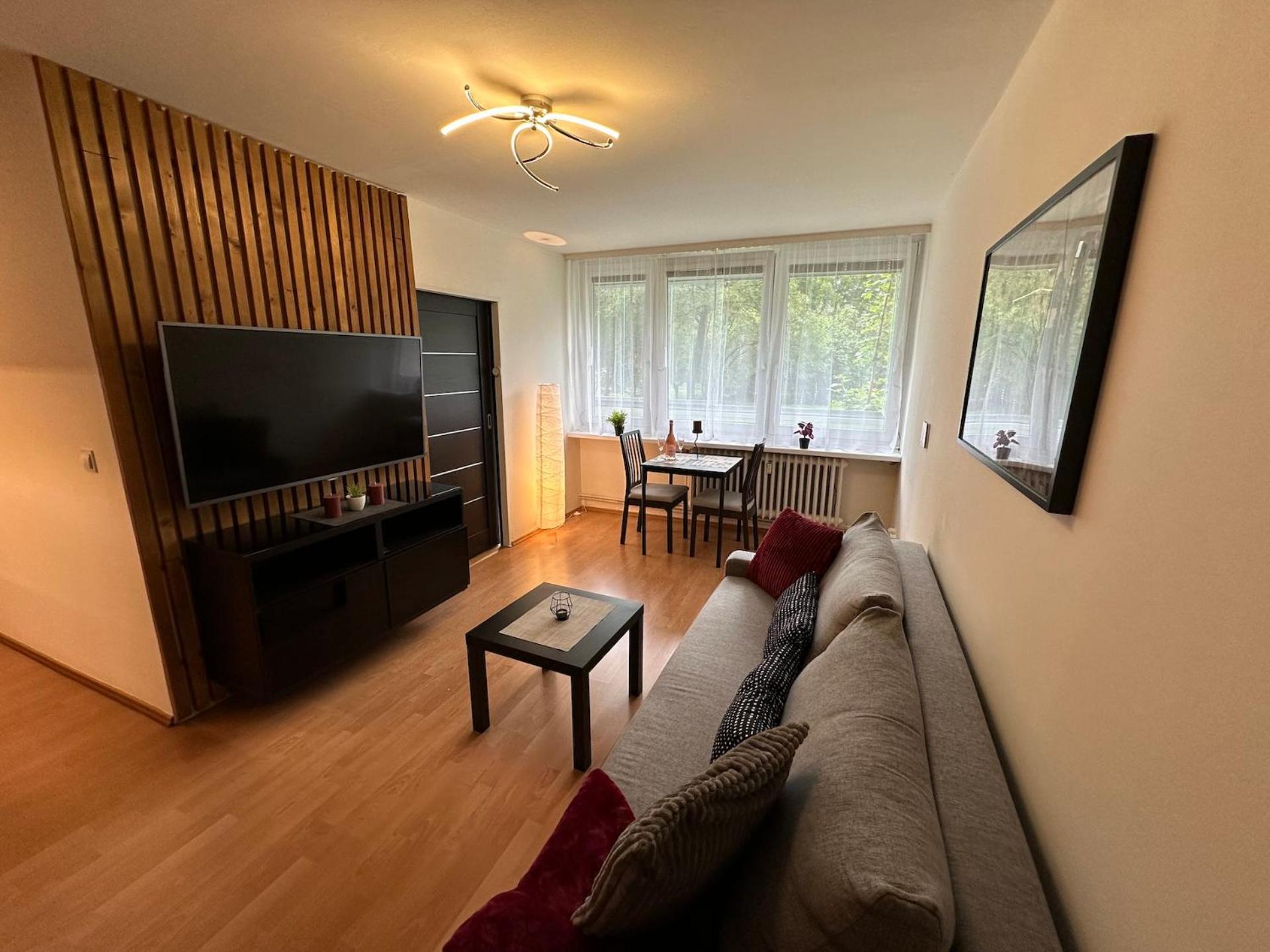 Cozy Near Centre Apartament Praga